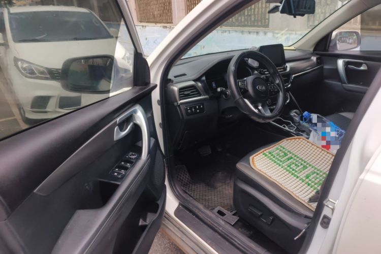 Used Kia Sportage R 2019 2.0L Automatic Smart Luxury Edition Interior 3