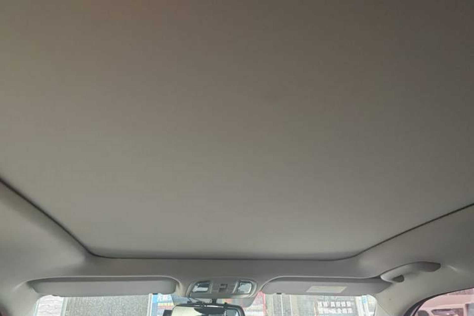 Used Kia Sportage R 2019 2.0L Automatic Smart Luxury Edition Interior 3
