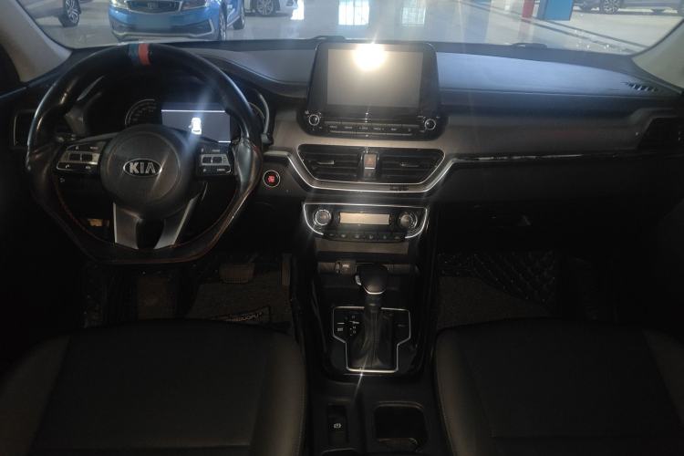 Used Kia Sportage R 2019 2.0L Automatic Smart Luxury Edition Interior 3