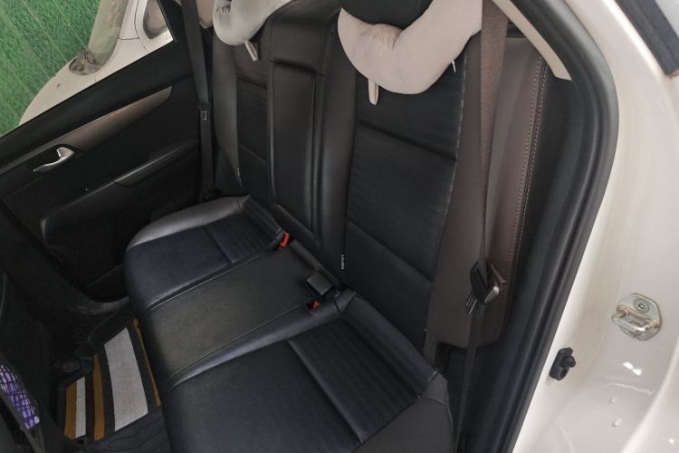 Used Kia Sportage R 2019 2.0L Automatic Smart Luxury Edition Interior 4