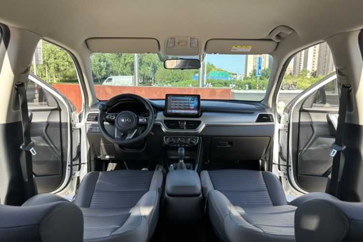 Used Kia Sportage R 2019 2.0L Manual Fashion Edition Interior 5