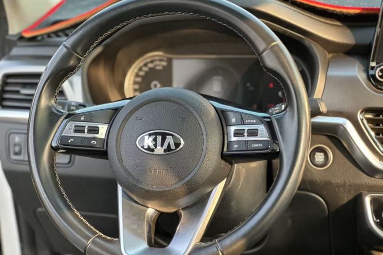 Used Kia Sportage R 2019 2.0L Automatic Smart Luxury Edition Interior 5