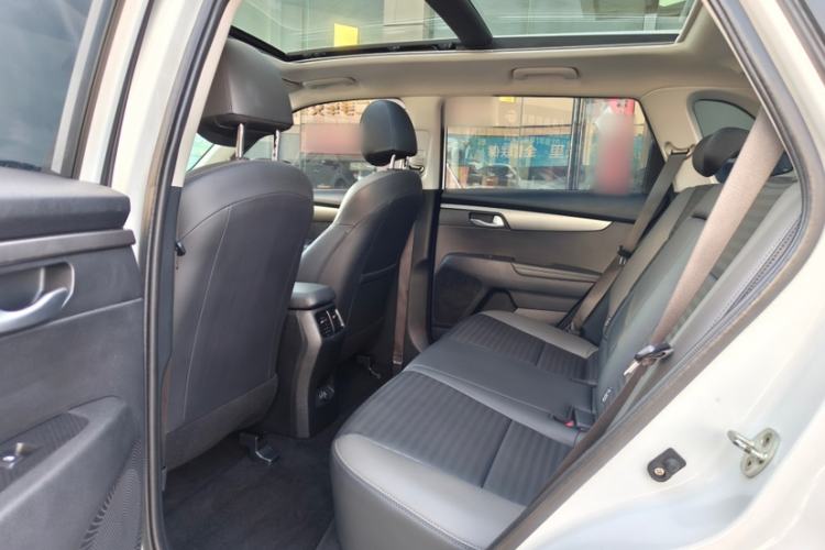 Used Kia Sportage R 2019 2.0L Automatic Smart Luxury Edition Interior 5