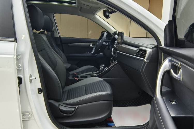 Used Kia Sportage R 2019 2.0L Automatic Smart Luxury Edition Interior 5