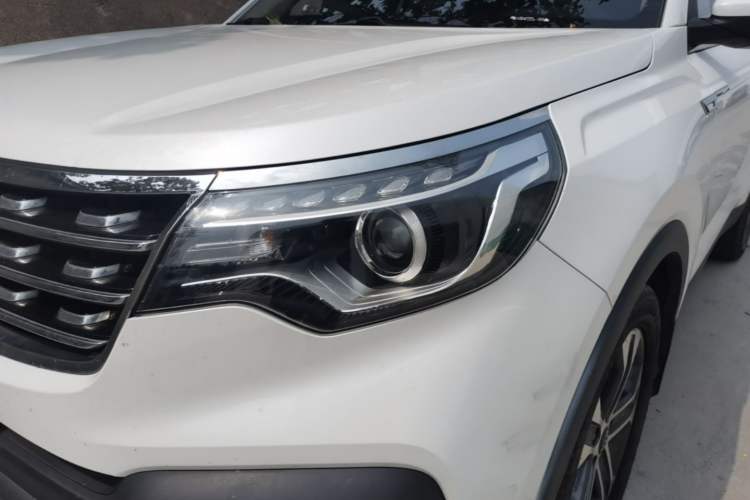 Used Kia Sportage R 2019 2.0L Automatic Smart Luxury Edition Left Front Headlight