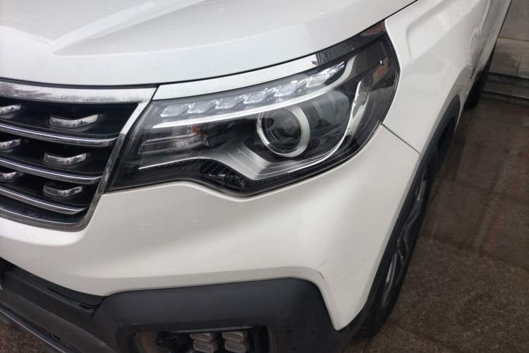 Used Kia Sportage R 2019 2.0L Automatic Smart Luxury Edition Left Front Headlight
