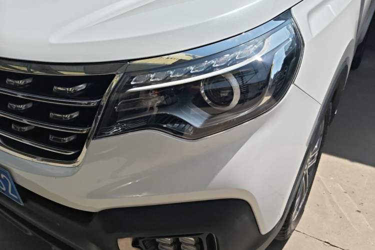 Used Kia Sportage R 2019 2.0L Automatic Smart Luxury Edition Left Front Headlight