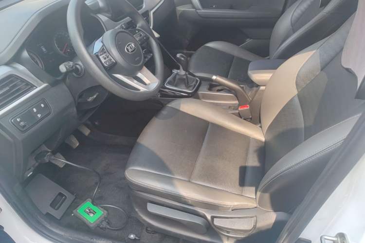 Used Kia Sportage R 2019 2.0L Manual Fashion Edition Left Front Seat