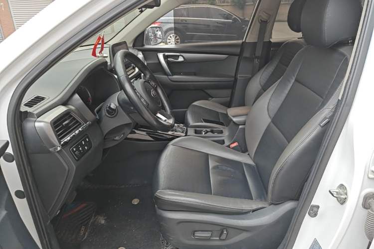Used Kia Sportage R 2019 2.0L Automatic Smart Luxury Edition Left Front Seat