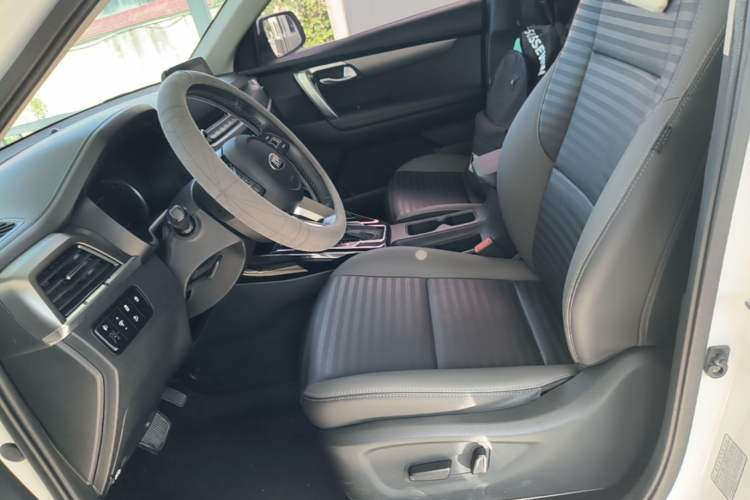 Used Kia Sportage R 2019 2.0L Automatic Smart Luxury Edition Left Front Seat