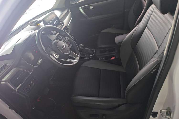 Used Kia Sportage R 2019 2.0L Automatic Smart Luxury Edition Left Front Seat