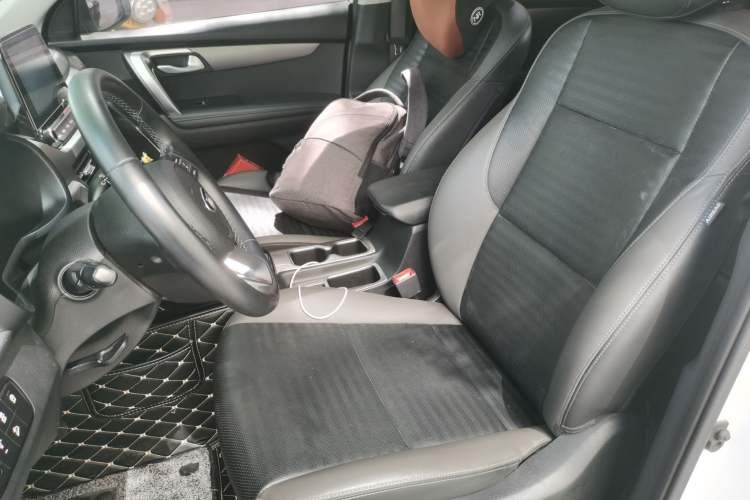 Used Kia Sportage R 2019 2.0L Automatic Smart Luxury Edition Left Front Seat