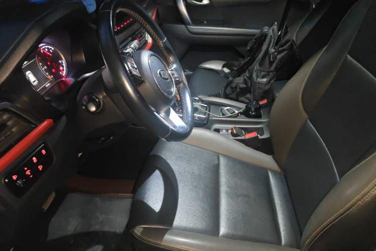 Used Kia Sportage R 2019 2.0L Automatic Smart Luxury Enhanced Edition Left Front Seat