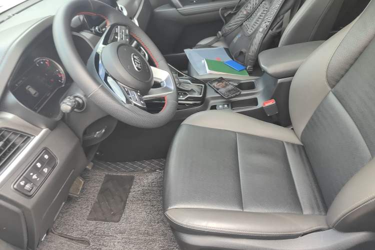 Used Kia Sportage R 2019 2.0L Automatic Smart Luxury Edition Left Front Seat