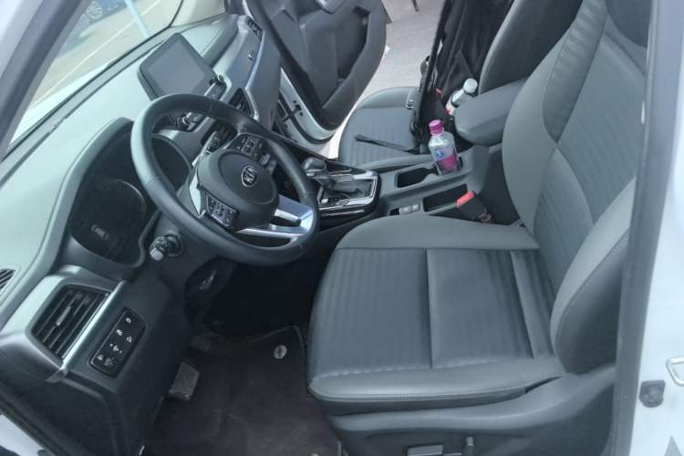 Used Kia Sportage R 2019 2.0L Automatic Smart Luxury Edition Left Front Seat