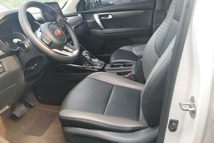Used Kia Sportage R 2019 2.0L Automatic Smart Luxury Edition Left Front Seat