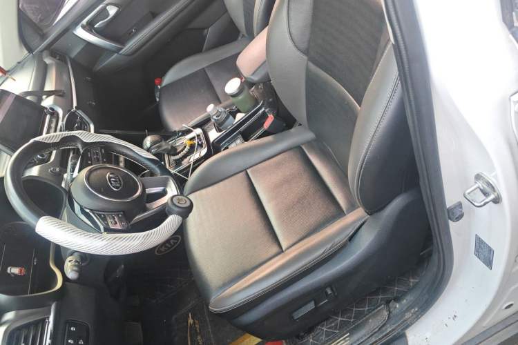 Used Kia Sportage R 2019 2.0L Automatic Smart Luxury Edition Left Front Seat