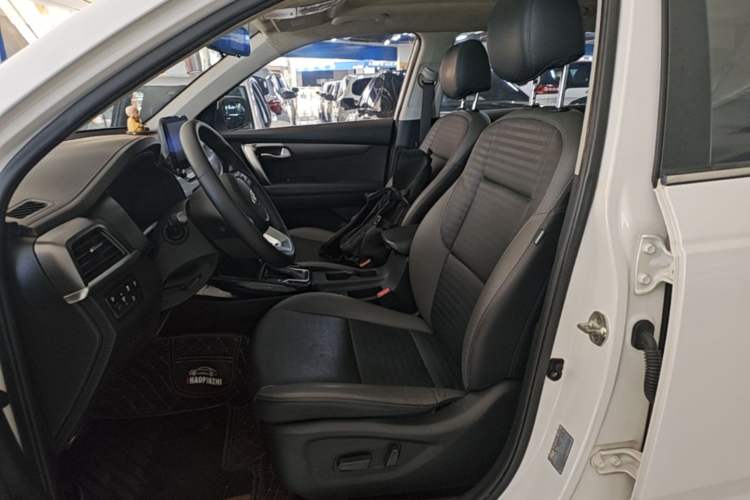 Used Kia Sportage R 2019 2.0L Automatic Smart Luxury Edition Left Front Seat