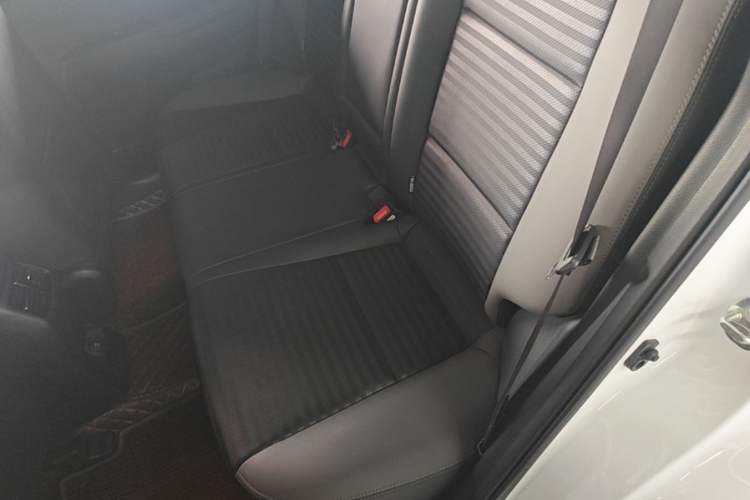 Used Kia Sportage R 2019 2.0L Automatic Smart Luxury Edition Left Rear Seat