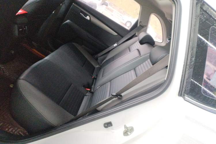 Used Kia Sportage R 2019 2.0L Automatic Smart Luxury Edition Left Rear Seat