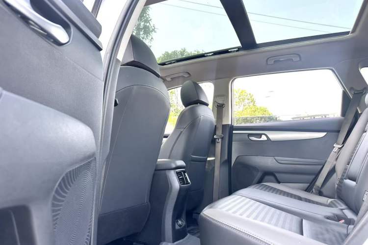 Used Kia Sportage R 2019 2.0L Automatic Smart Luxury Edition Left Rear Seat