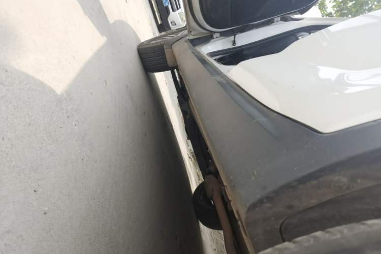 Used Kia Sportage R 2019 2.0L Automatic Smart Luxury Edition Left Side Sill