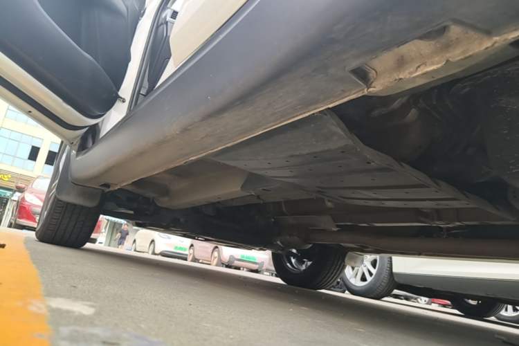 Used Kia Sportage R 2019 2.0L Automatic Smart Luxury Edition Left Side Sill