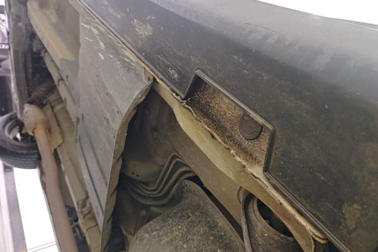 Used Kia Sportage R 2019 2.0L Automatic Smart Luxury Edition Left Side Sill