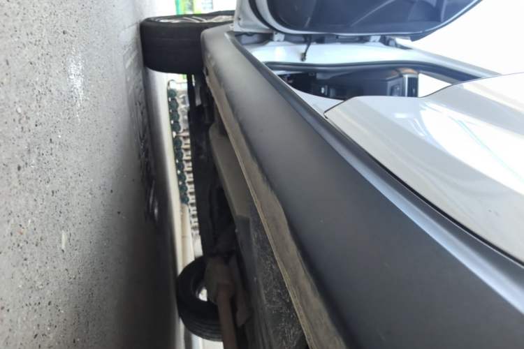 Used Kia Sportage R 2019 2.0L Automatic Smart Luxury Edition Left Side Sill