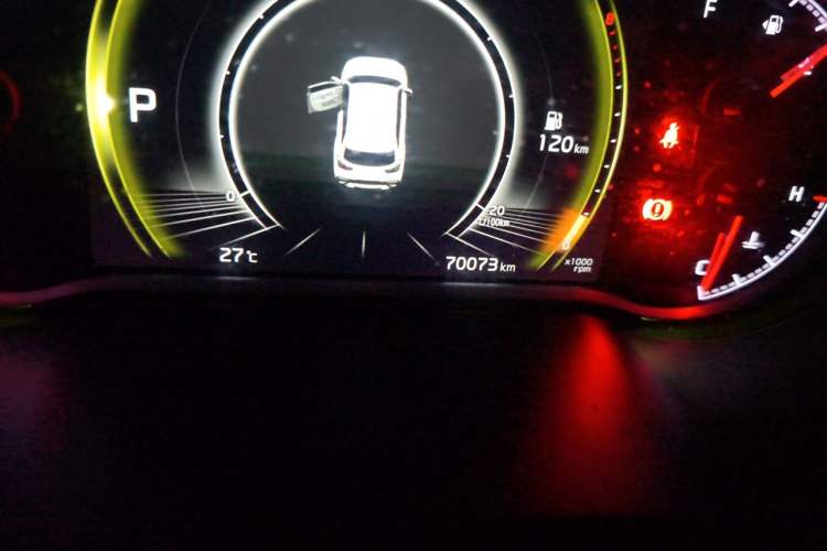 Used Kia Sportage R 2019 2.0L Automatic Smart Luxury Edition Odometer Close Up