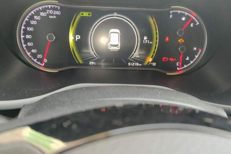 Used Kia Sportage R 2019 2.0L Automatic Smart Luxury Edition Odometer Close Up