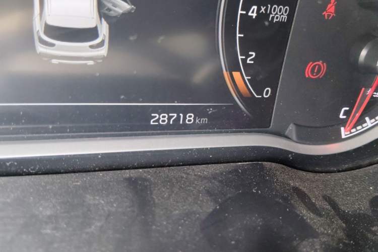 Used Kia Sportage R 2019 2.0L Automatic Smart Luxury Edition Odometer Close Up