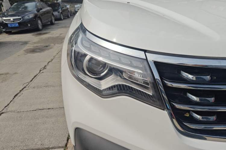Used Kia Sportage R 2019 2.0L Automatic Smart Luxury Edition Right Front Headlight