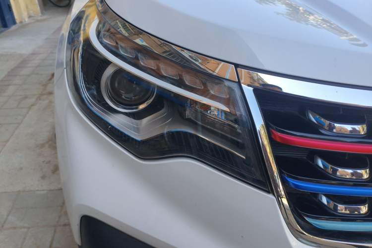 Used Kia Sportage R 2019 2.0L Automatic Smart Luxury Edition Right Front Headlight