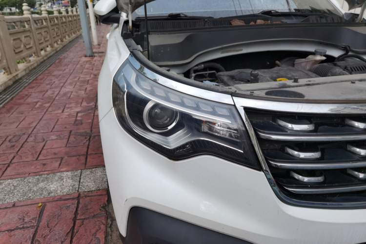 Used Kia Sportage R 2019 2.0L Automatic Smart Luxury Edition Right Front Headlight