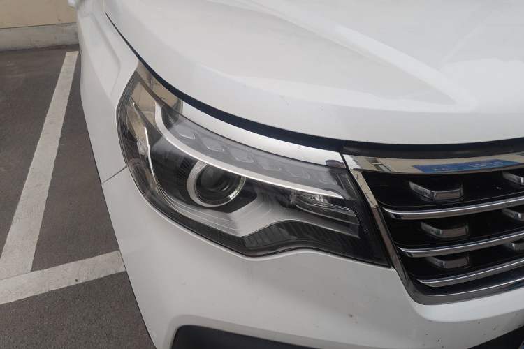 Used Kia Sportage R 2019 2.0L Automatic Smart Luxury Edition Right Front Headlight