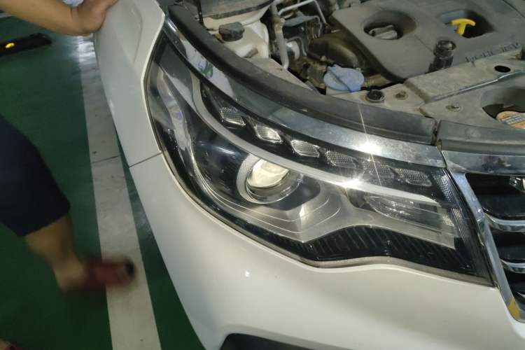 Used Kia Sportage R 2019 2.0L Automatic Smart Luxury Edition Right Front Headlight
