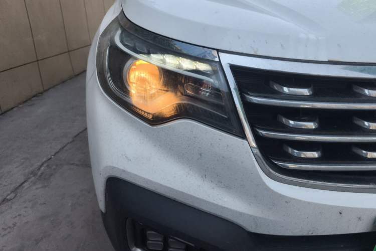 Used Kia Sportage R 2019 2.0L Automatic Smart Luxury Edition Right Front Headlight