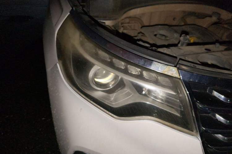 Used Kia Sportage R 2019 2.0L Automatic Smart Luxury Edition Right Front Headlight