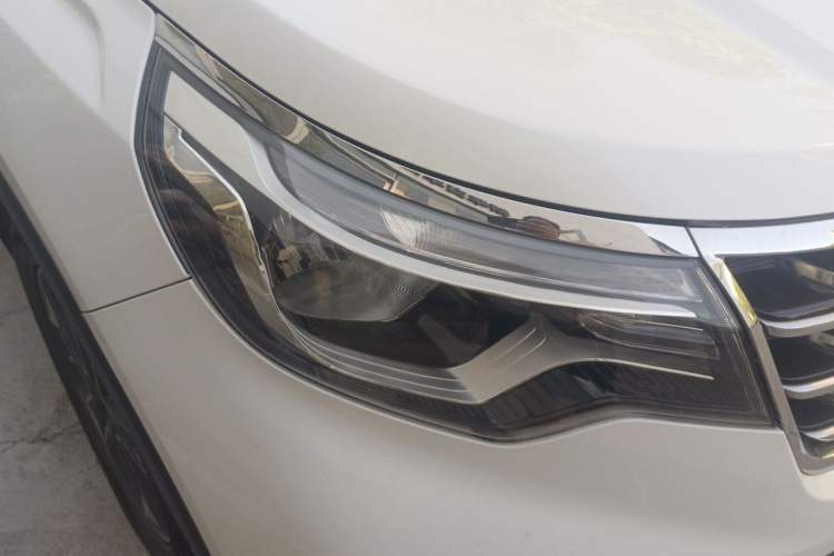 Used Kia Sportage R 2019 2.0L Manual Fashion Edition Right Front Headlight