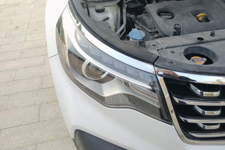 Used Kia Sportage R 2019 2.0L Automatic Smart Luxury Edition Right Front Headlight