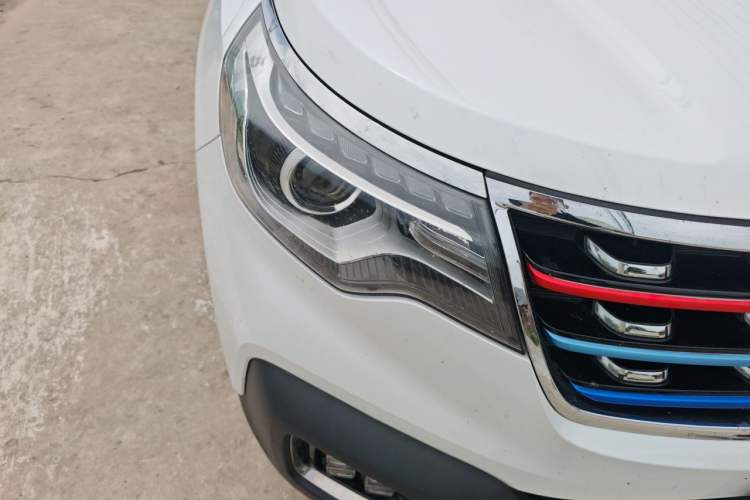 Used Kia Sportage R 2019 2.0L Automatic Smart Luxury Edition Right Front Headlight