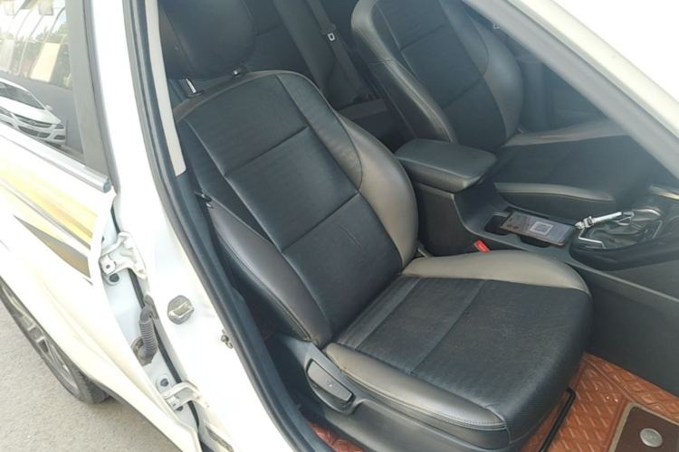 Used Kia Sportage R 2019 2.0L Automatic Smart Luxury Edition Right Front Seat