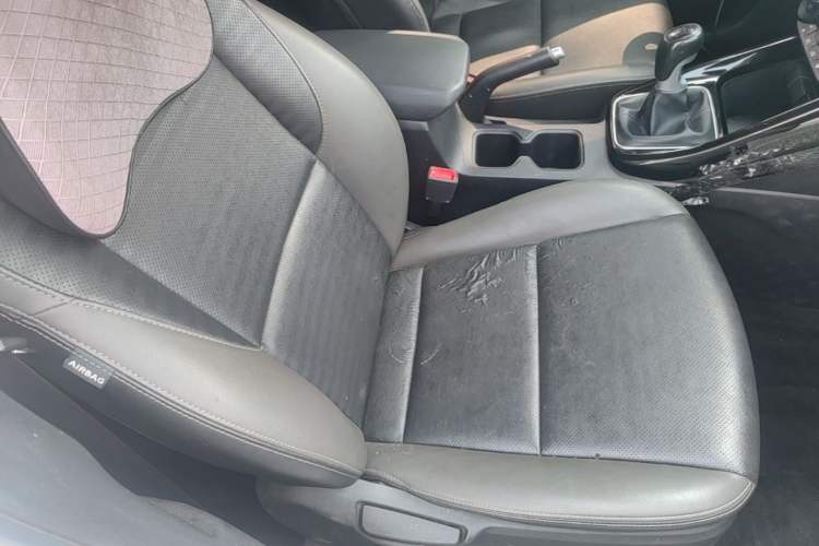 Used Kia Sportage R 2019 2.0L Manual Fashion Edition Right Front Seat