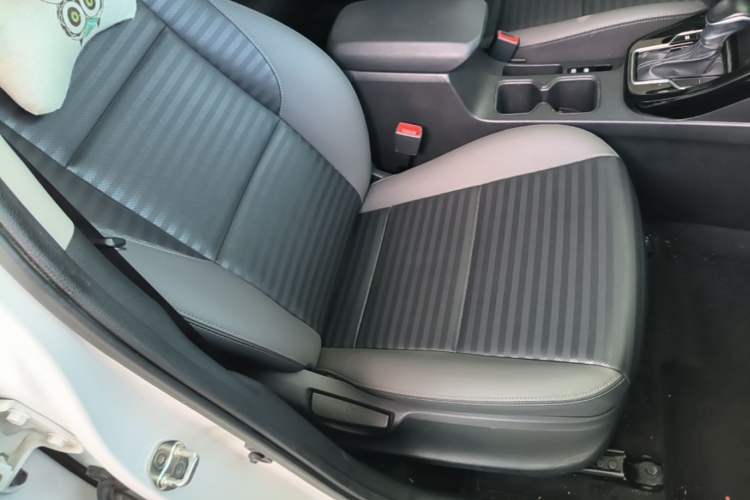 Used Kia Sportage R 2019 2.0L Automatic Smart Luxury Edition Right Front Seat