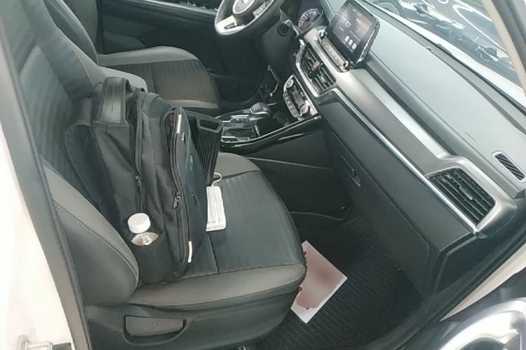 Used Kia Sportage R 2019 2.0L Automatic Smart Luxury Edition Right Front Seat
