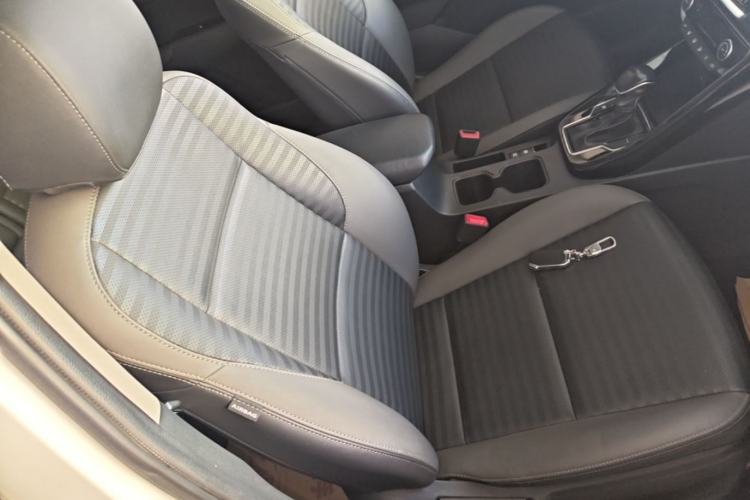 Used Kia Sportage R 2019 2.0L Automatic Smart Luxury Edition Right Front Seat