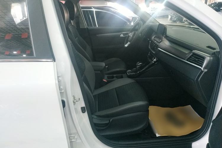 Used Kia Sportage R 2019 2.0L Automatic Smart Luxury Edition Right Front Seat