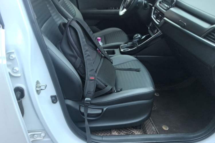 Used Kia Sportage R 2019 2.0L Automatic Smart Luxury Edition Right Front Seat