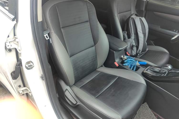 Used Kia Sportage R 2019 2.0L Automatic Smart Luxury Edition Right Front Seat